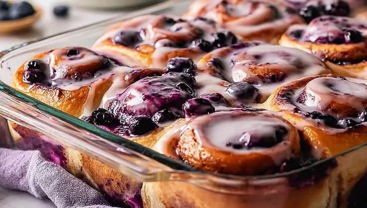 Classic Sourdough Blueberry Cinnamon Rolls 5 Classic Sourdough Blueberry Cinnamon Rolls