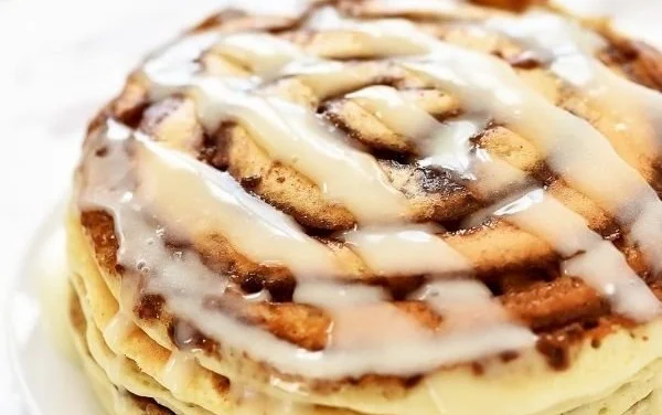 Cinnamon Roll Pancakes with Cream Cheese Glaze