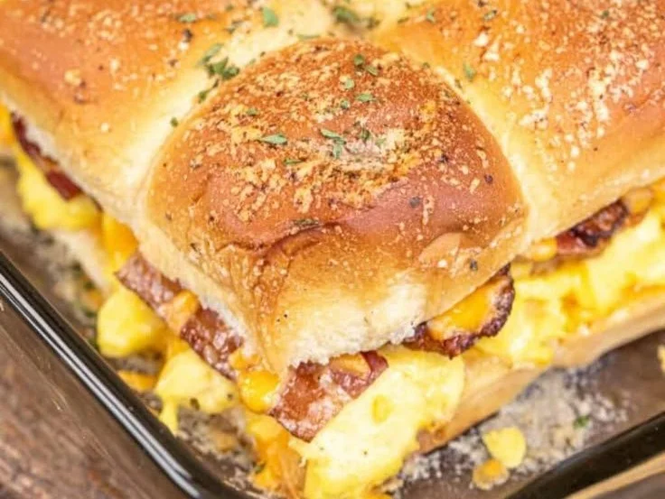 Crack Breakfast Sliders