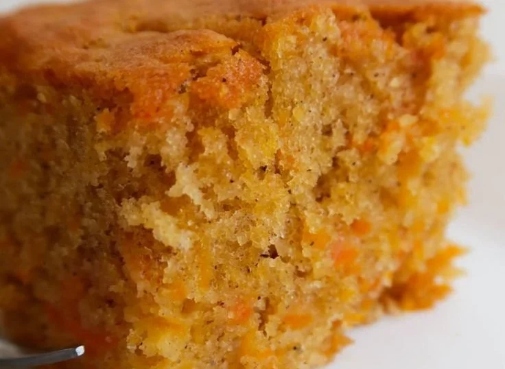 Easy Flourless Oatmeal Carrot Cake