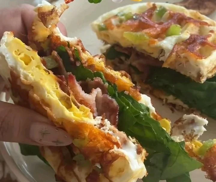 No-Carb Breakfast Sandwich 5 No-Carb Breakfast Sandwich